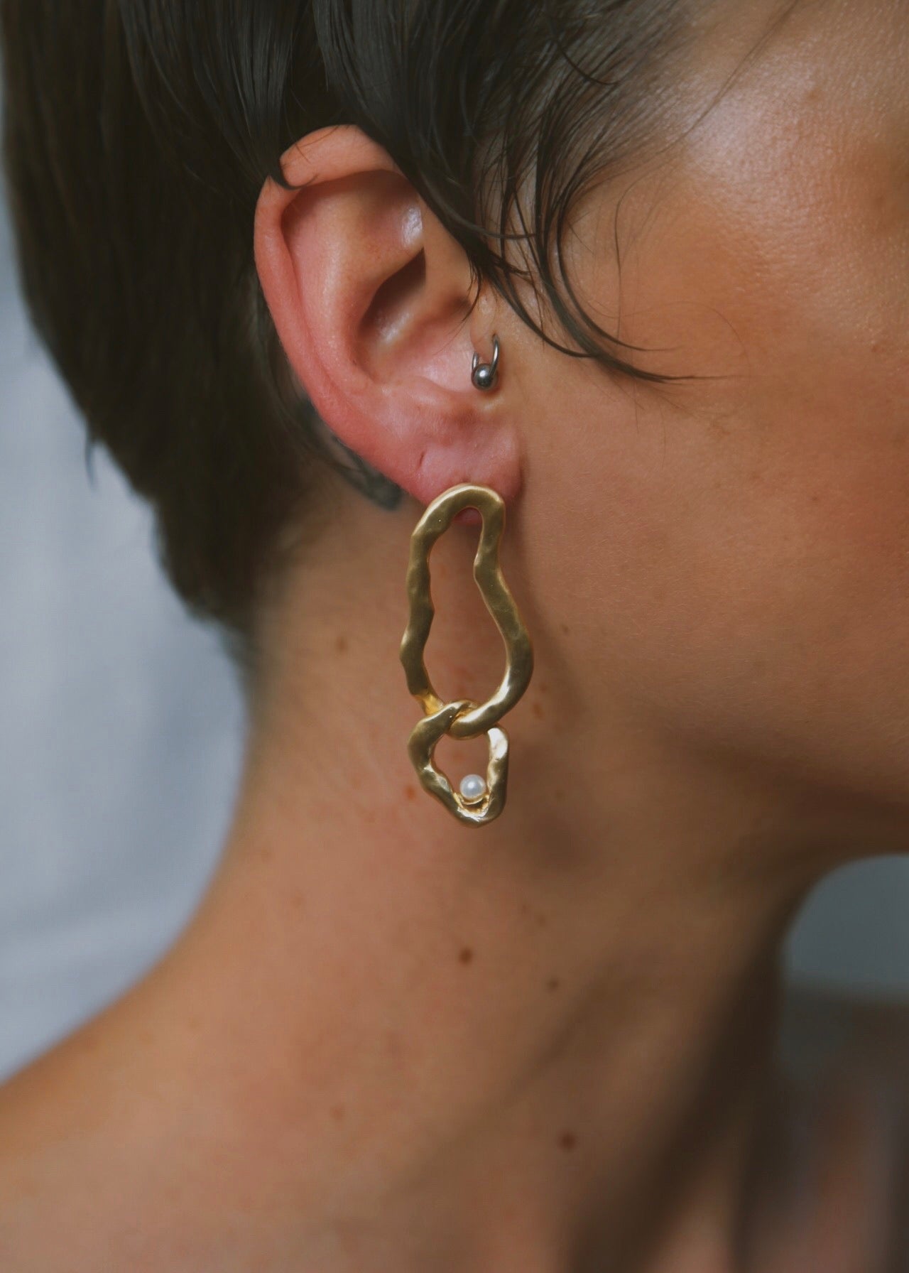 Chain Pearl Earrings