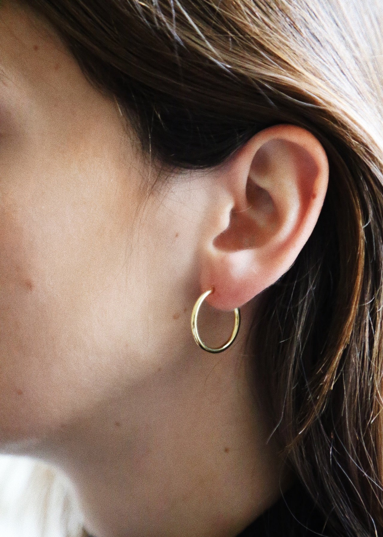 Medium Hoops
