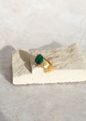 La Rosa Signet Ring